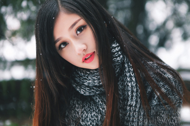 前任现任在一起搞我 口述:趁前女友喝醉酒 我将她抱到床上强行进入