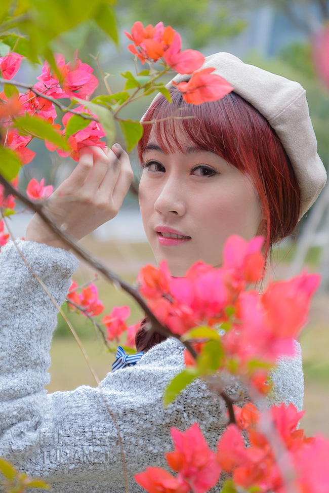 用力地挺进她的体内|卫生间外我跟王总