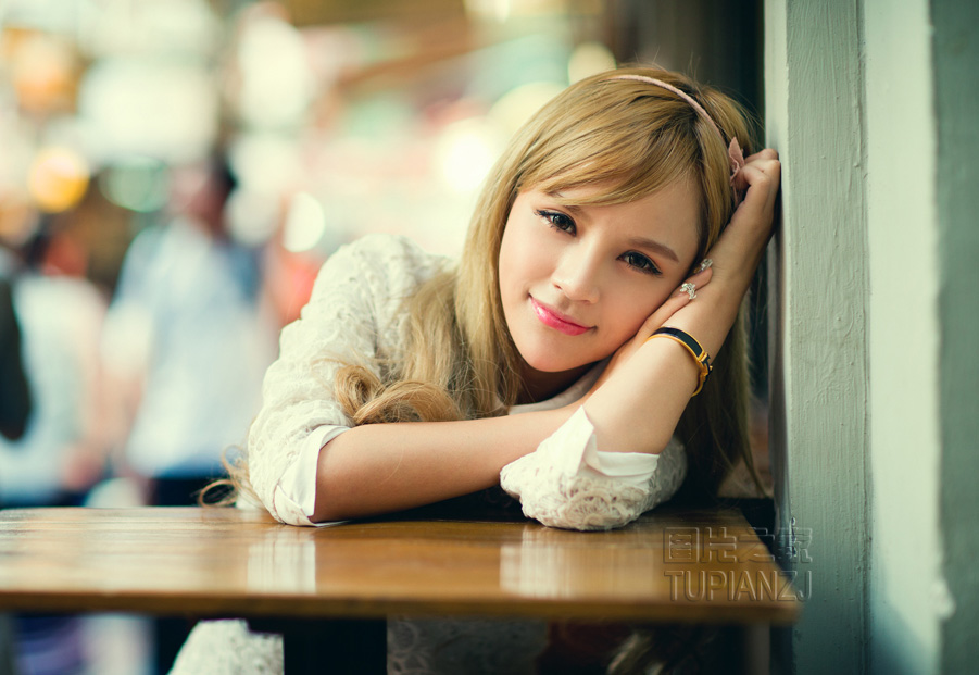 情感口述:意外发现老婆以前是做小姐的 酒店里被几个男人轮流玩