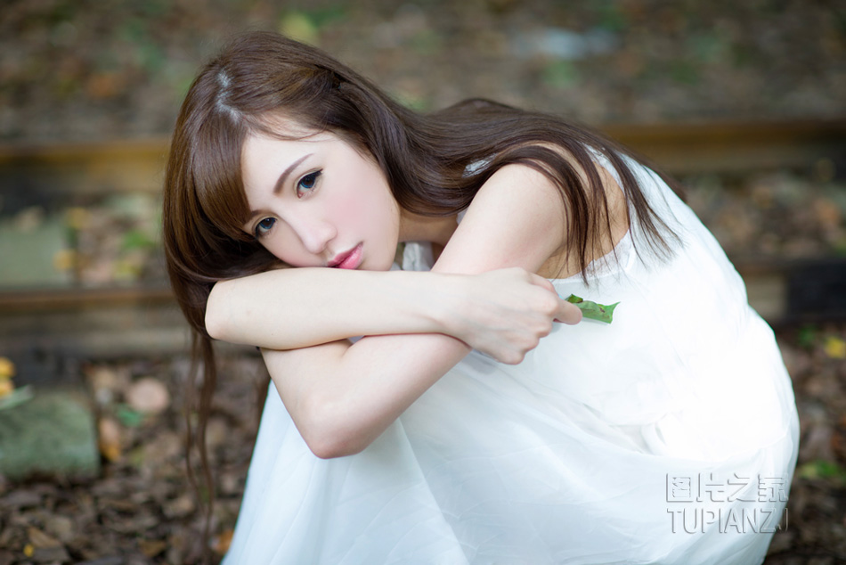 口述:男朋友宁愿自己解决都不碰我 看着垃圾桶堆满的纸巾 我哭了!