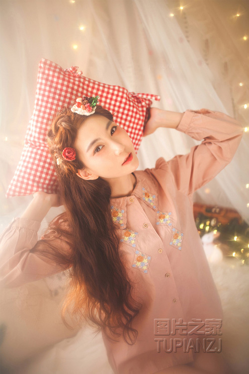 为什么男生都对女生胸感兴趣 男人越老越爱看乳沟吗 答案令人意外!