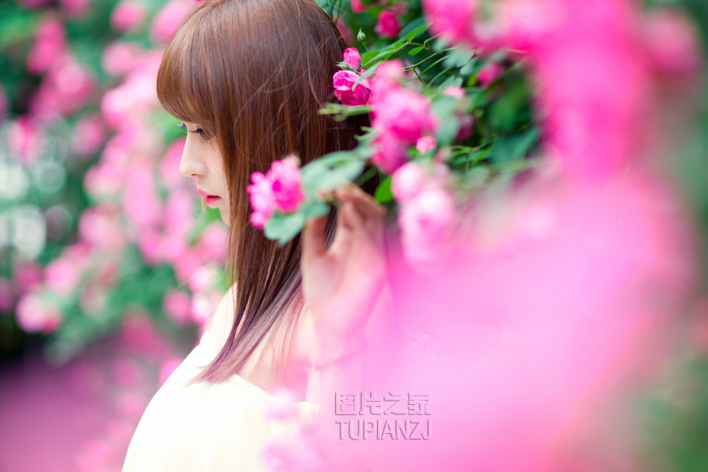 湿漉漉的花吞吐粗大的|还在身体里不肯出来