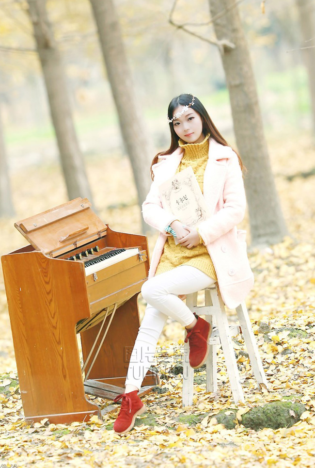 挺进女友闺蜜的身体，在闺蜜家发现她和老公的秘密