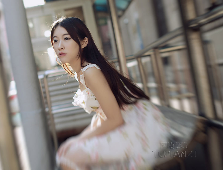 情侣第一次接吻嘴唇怎么动 老司机常用的最佳接吻5大技巧教程视频