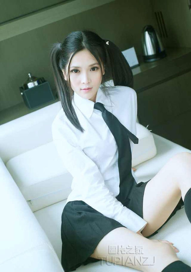 抱怨男友不主动爱爱还生我气 每次爱爱他老是女上男下 是不是他太懒了?