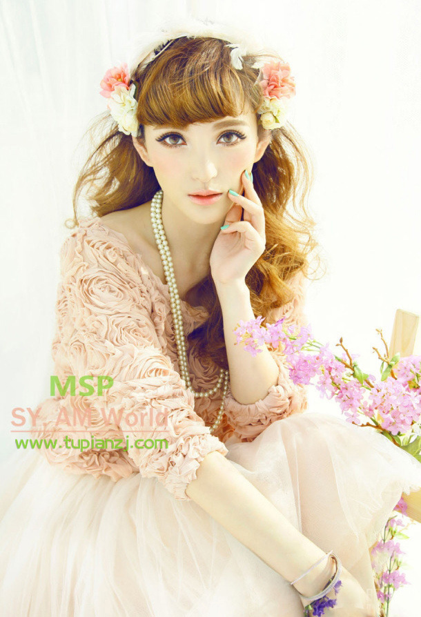 暗恋了二十多年的女同学,不敢表白,突然听说她去世,我哭了!