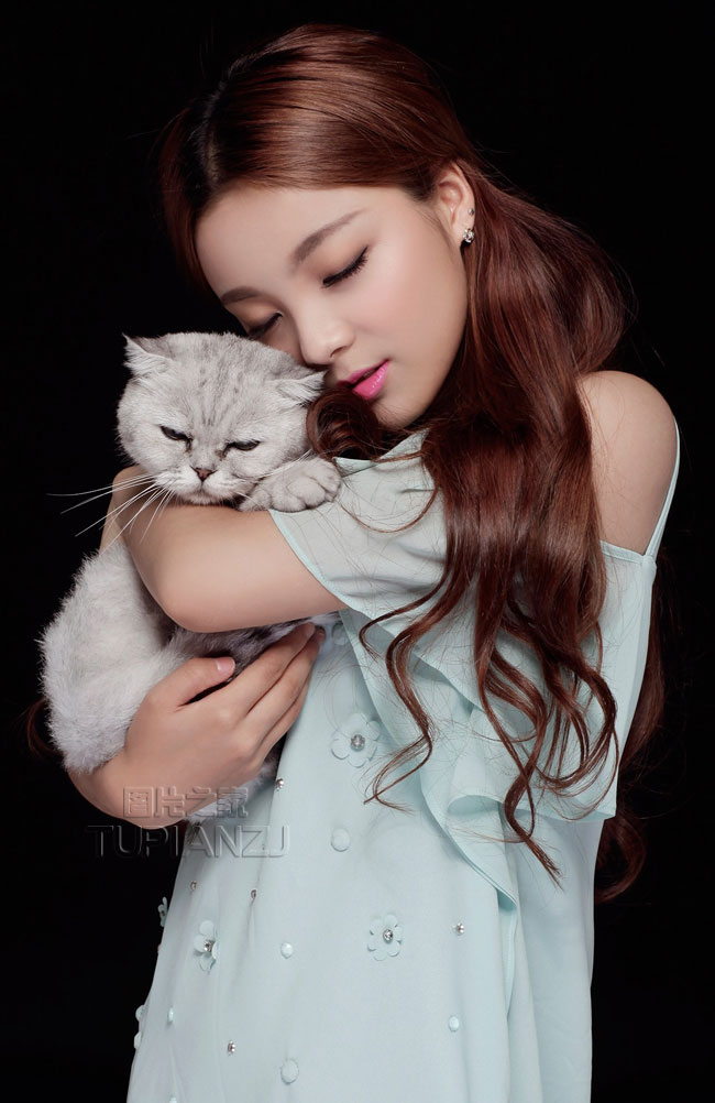 老公朋友的东西太大了 口述:老婆出轨上司 酒店里能不能轻一点好痛