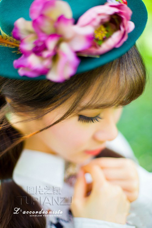 老公不在儿子当丈夫 我跟儿子做那事了 儿子陪读一起睡