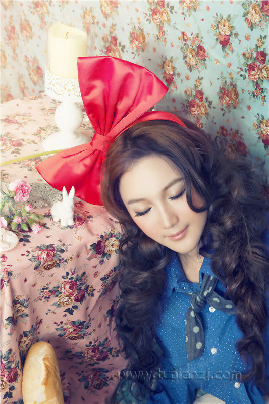 那晚我们做了一次又一次,他一整夜没有从身体里退出去